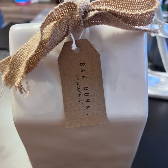 Rae Dunn Bird house “Welcome” BNWT magenta artisan collection - Picture 3 of 6